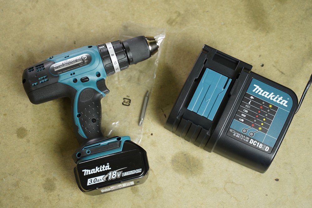 may-khoan-bua-makita-dhp453sf-18v